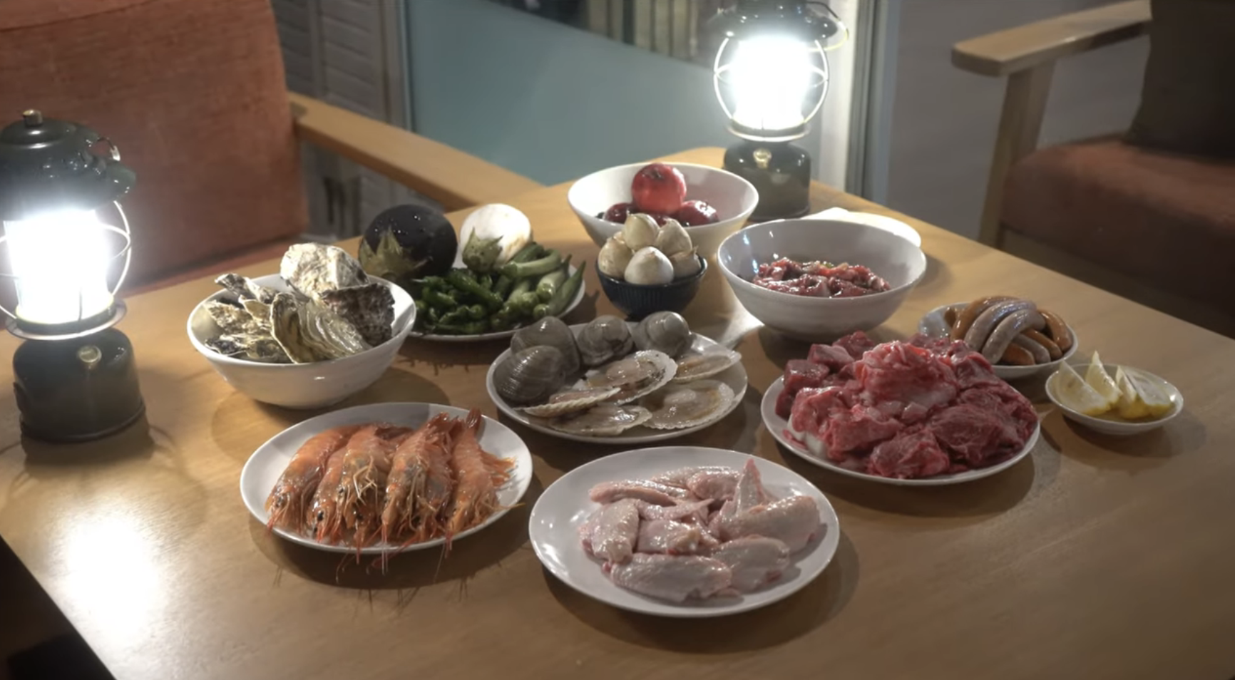 専用庭でBBQディナーを楽しむ