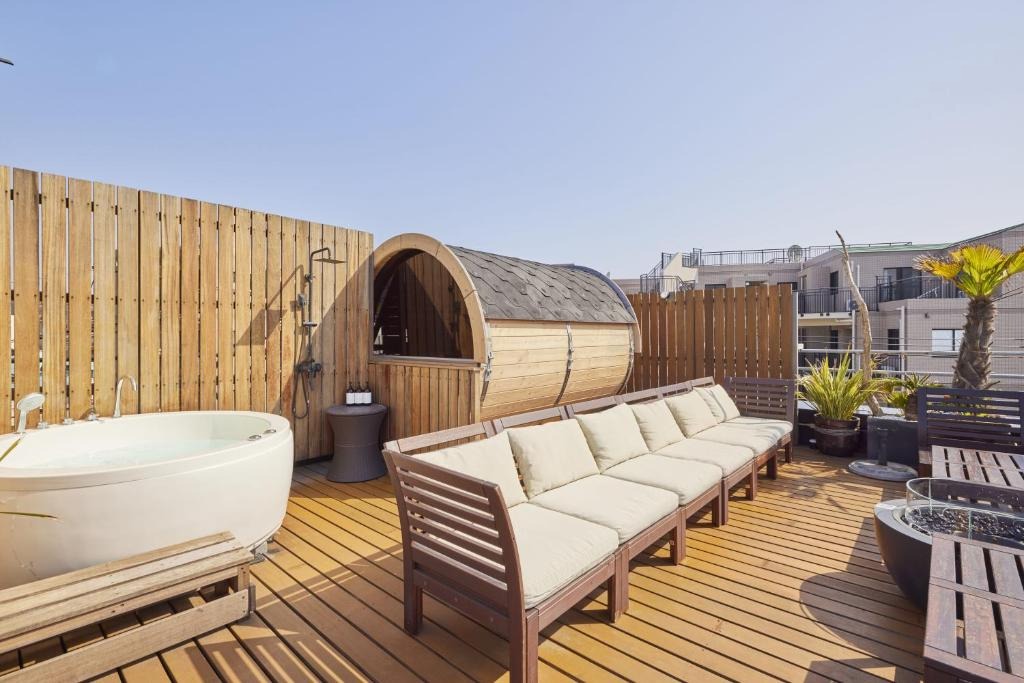 葉山 THE TERRACE HOUSE