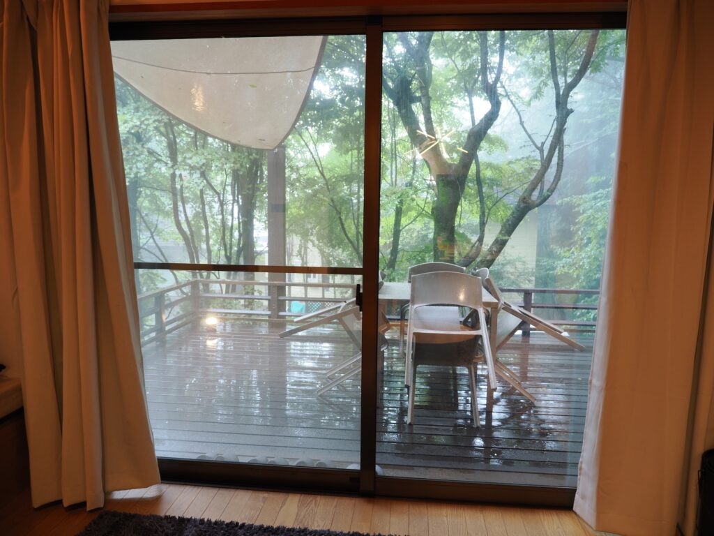 COCO VILLA ウッドデッキ・庭 1