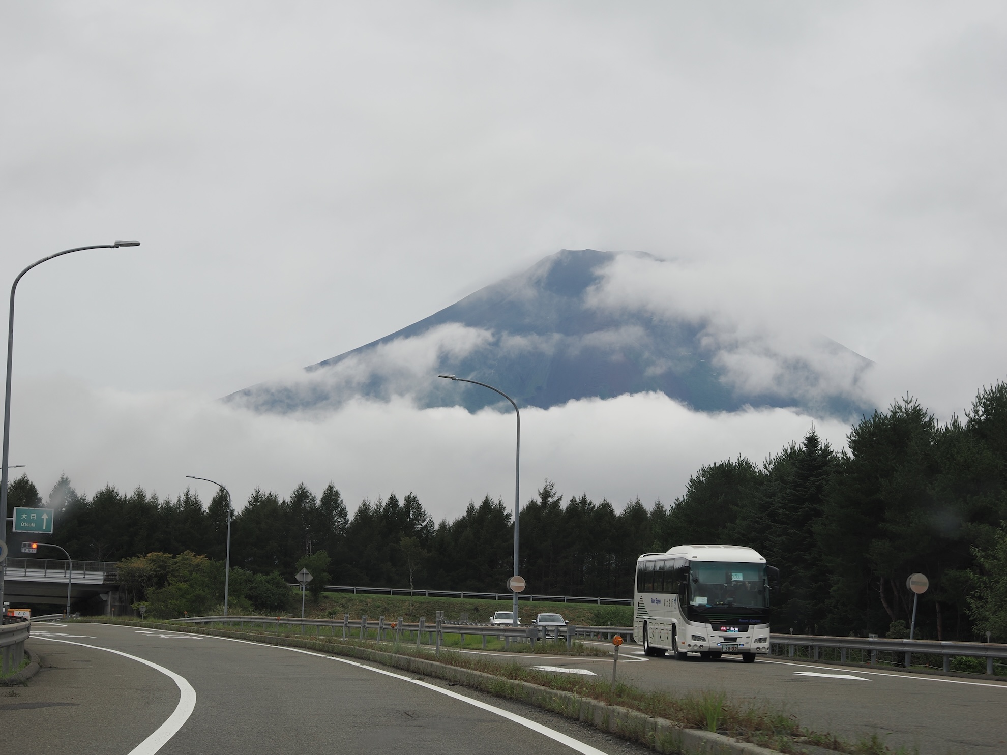 チェックアウト後に山中湖や富士山の景色を楽しむドライブ